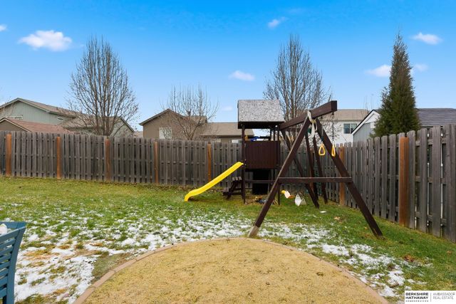 20816 Honeysuckle Drive, Omaha, NE 68022