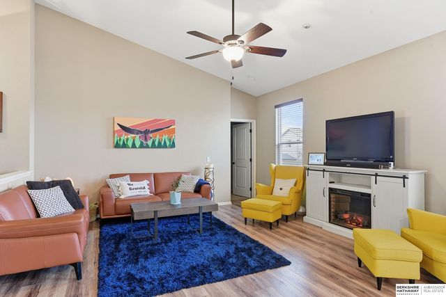 20816 Honeysuckle Drive, Omaha, NE 68022