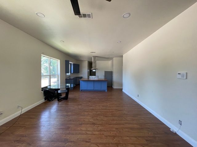 3423 S Harwood Street, Dallas, TX 75215