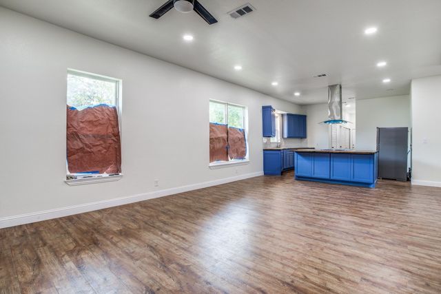 3423 S Harwood Street, Dallas, TX 75215