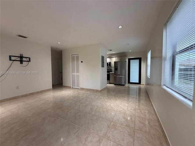 2520 NW 155th St, Miami Gardens, FL 33054