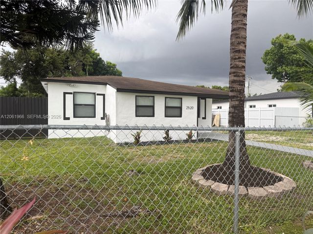 2520 NW 155th St, Miami Gardens, FL 33054