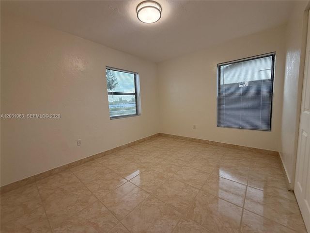 2520 NW 155th St, Miami Gardens, FL 33054