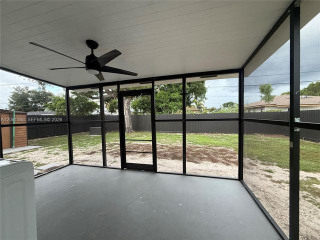2520 NW 155th St, Miami Gardens, FL 33054