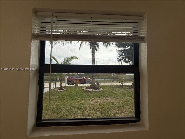 2520 NW 155th St, Miami Gardens, FL 33054