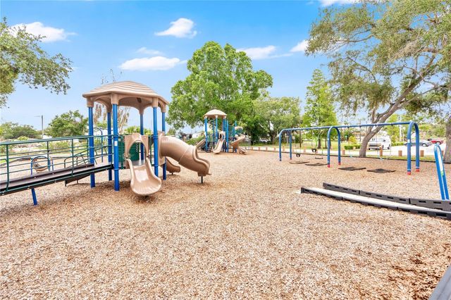 11511 SOUTHERN CREEK DRIVE, Gibsonton, FL 33534
