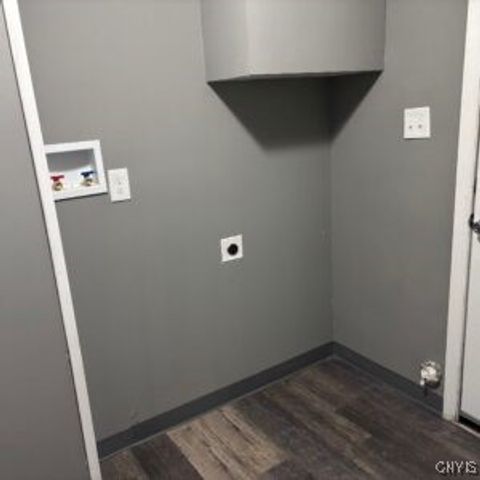 13 Farview Circle, Camillus, NY 13031