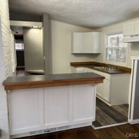 13 Farview Circle, Camillus, NY 13031