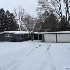 13 Farview Circle, Camillus, NY 13031