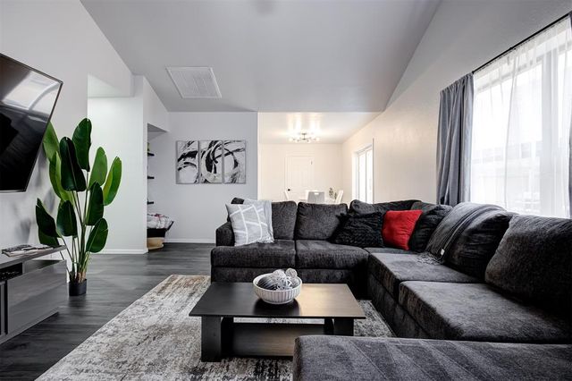 2820 NW Dalewood Place, Norman, OK 73071