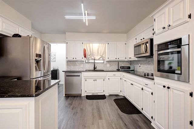 2820 NW Dalewood Place, Norman, OK 73071