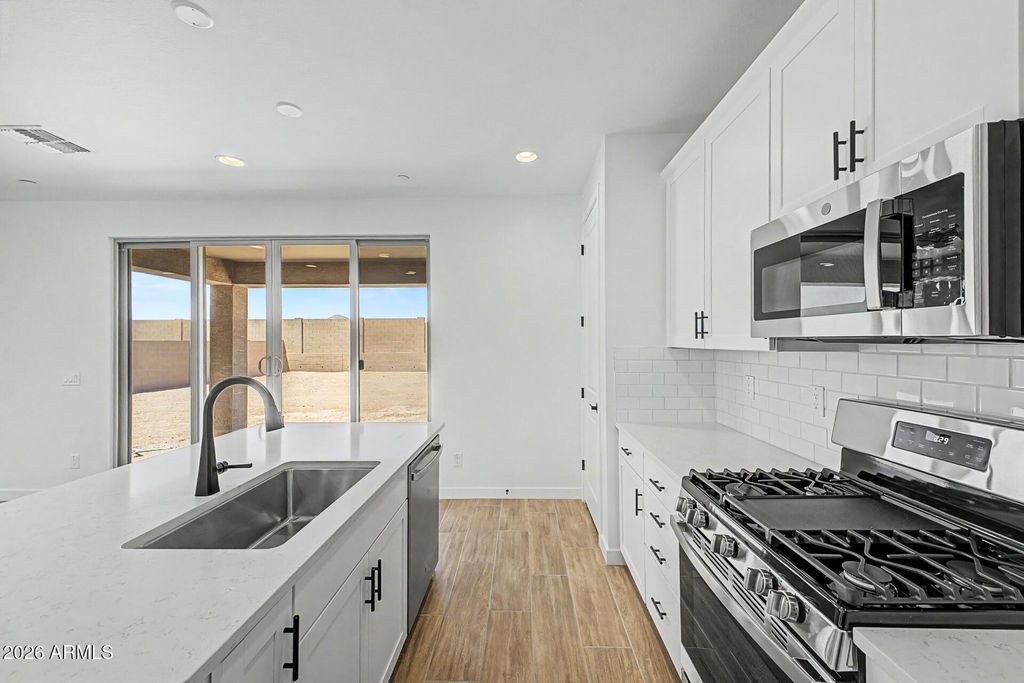 13584 W MAYBERRY Trail, Peoria, AZ 85383 — photo 2