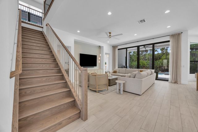 13372 Bernoulli Way, Palm Beach Gardens, FL 33418