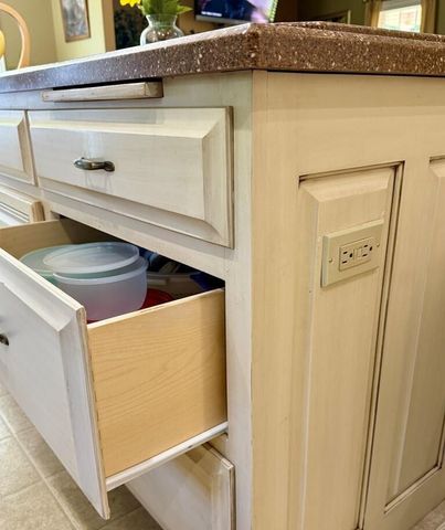 100 Flamingo RD, Bassett, VA 24055