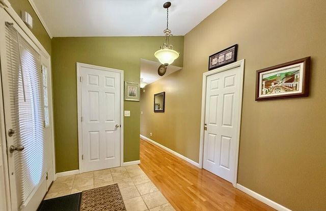 100 Flamingo RD, Bassett, VA 24055