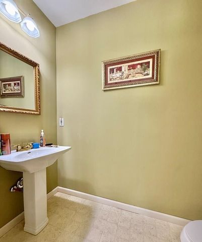 100 Flamingo RD, Bassett, VA 24055