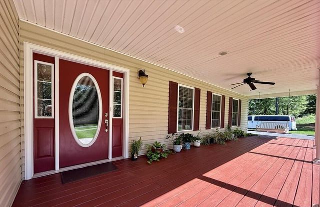 100 Flamingo RD, Bassett, VA 24055