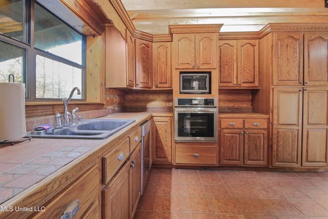 17542 Jones Lane, Saucier, MS 39574