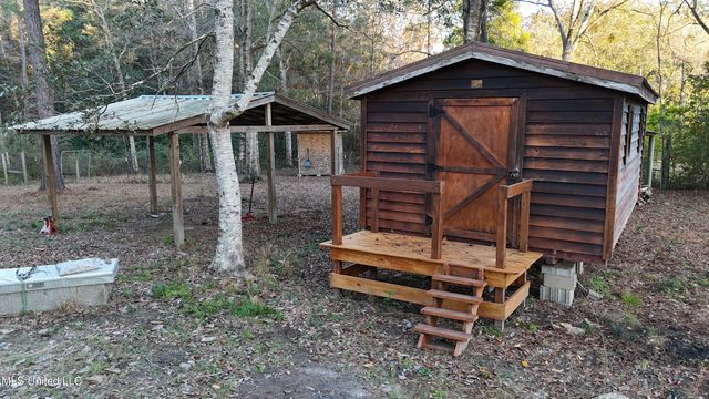 17542 Jones Lane, Saucier, MS 39574