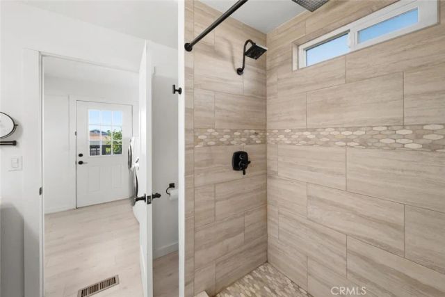363 N 5th St, Grover Beach, CA 93433
