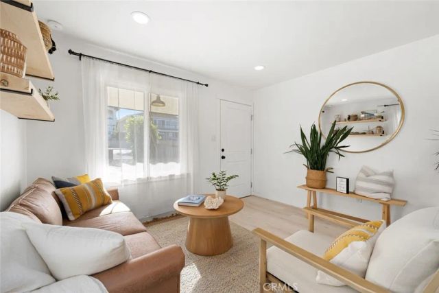363 N 5th St, Grover Beach, CA 93433