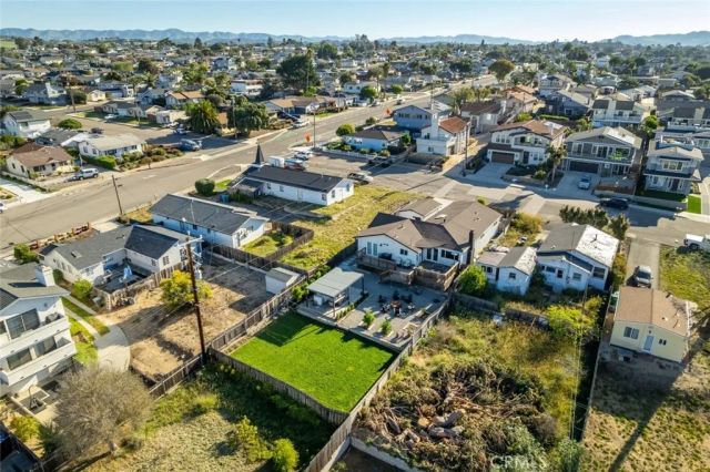 363 N 5th St, Grover Beach, CA 93433