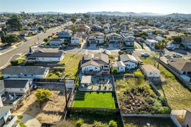 363 N 5th St, Grover Beach, CA 93433