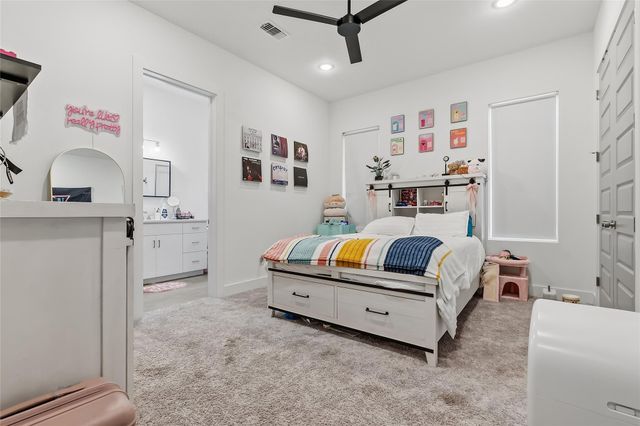 2852 Persimmon Ridge Court, Bryan, TX 77807