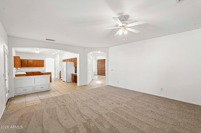 8248 W CHARTER OAK Road, Peoria, AZ 85381