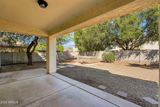 8248 W CHARTER OAK Road, Peoria, AZ 85381