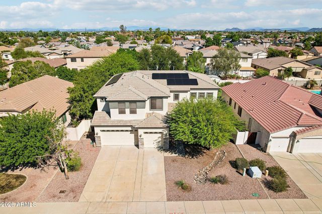 8248 W CHARTER OAK Road, Peoria, AZ 85381