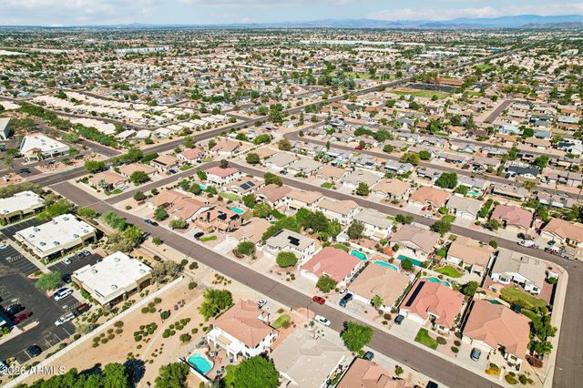 8248 W CHARTER OAK Road, Peoria, AZ 85381