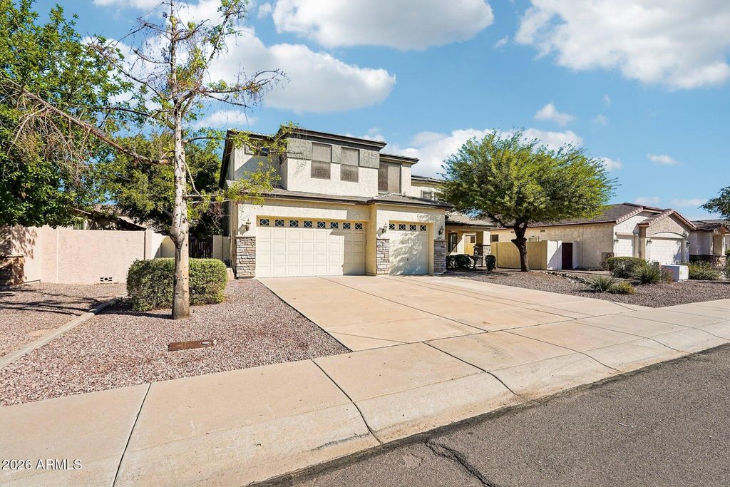8248 W CHARTER OAK Road, Peoria, AZ 85381 — photo 3