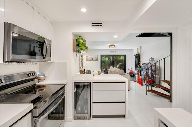 3214 W Trade Ave III-5, Miami, FL 33133