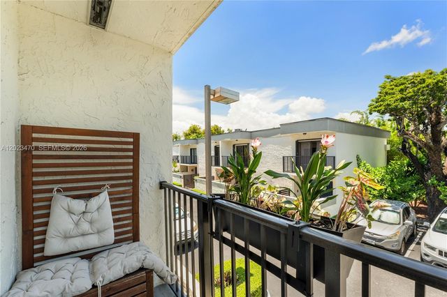 3214 W Trade Ave III-5, Miami, FL 33133