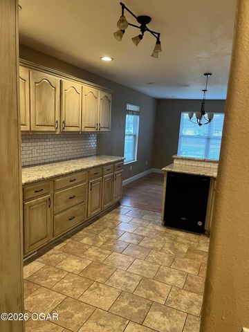 310 N Grimes Street, Carl Junction, MO 64834