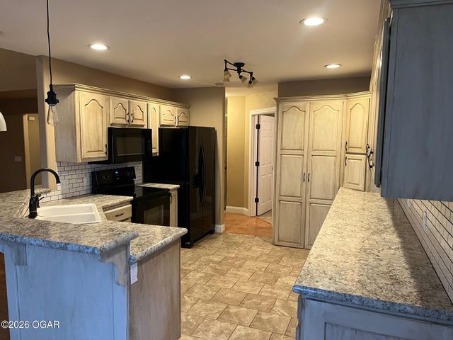 310 N Grimes Street, Carl Junction, MO 64834