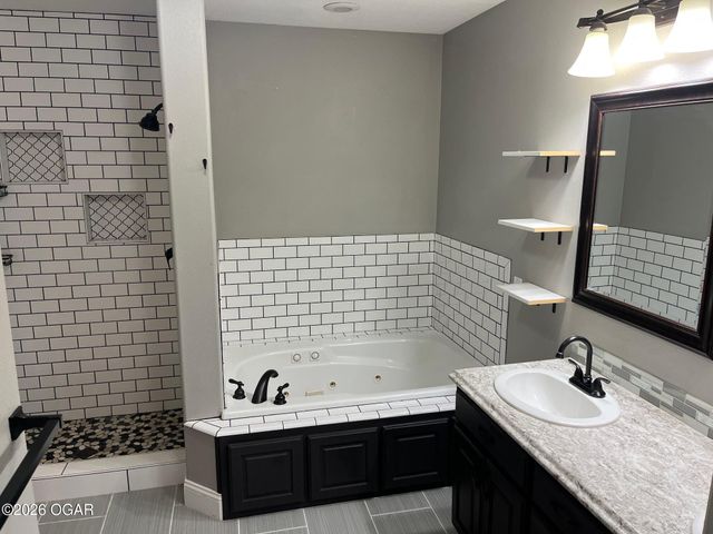 310 N Grimes Street, Carl Junction, MO 64834