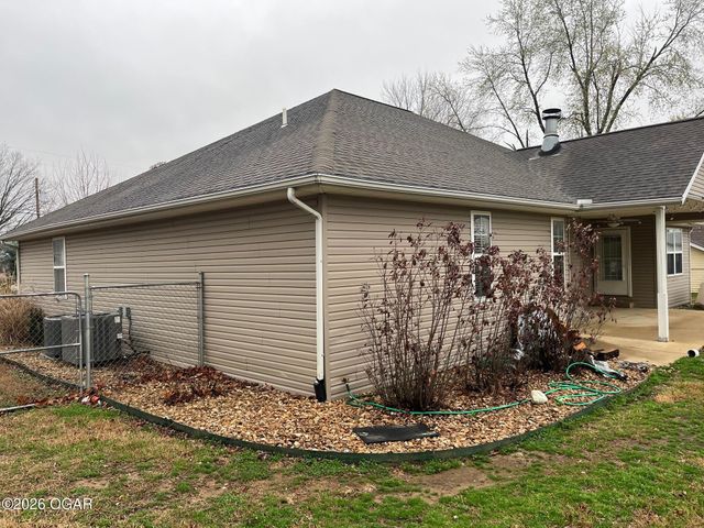 310 N Grimes Street, Carl Junction, MO 64834
