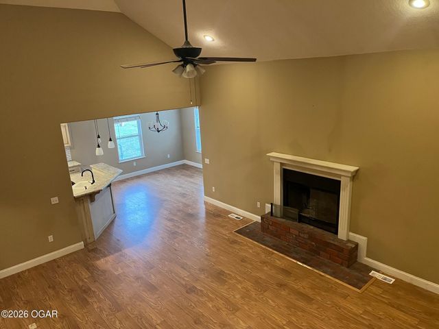 310 N Grimes Street, Carl Junction, MO 64834