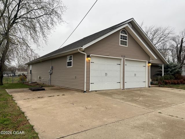 310 N Grimes Street, Carl Junction, MO 64834