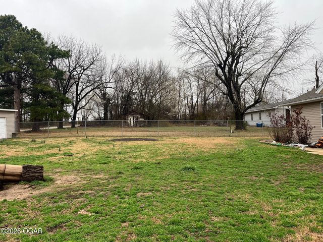 310 N Grimes Street, Carl Junction, MO 64834