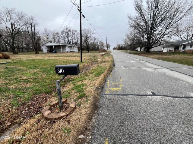 310 N Grimes Street, Carl Junction, MO 64834