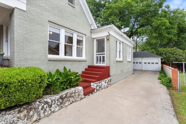 4016 Pershing Avenue, Fort Worth, TX 76107