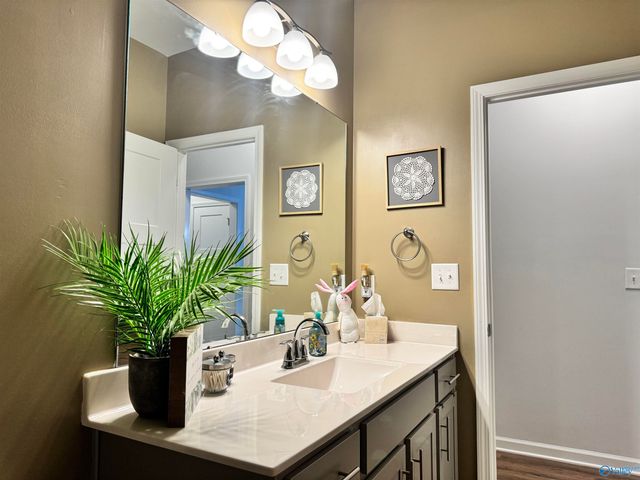 100 Kretzer Court, Huntsville, AL 35806