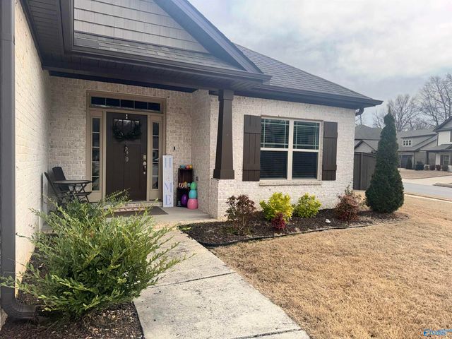 100 Kretzer Court, Huntsville, AL 35806