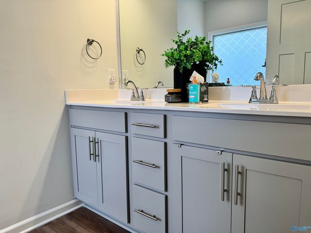 100 Kretzer Court, Huntsville, AL 35806