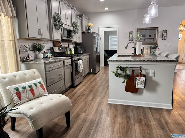 100 Kretzer Court, Huntsville, AL 35806