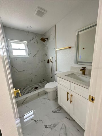 6405 S MANHATTAN AVENUE, Tampa, FL 33616