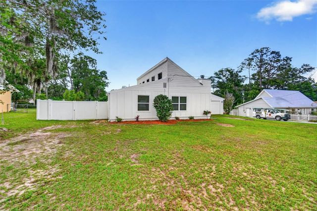 536 NE 43RD COURT, Ocala, FL 34470